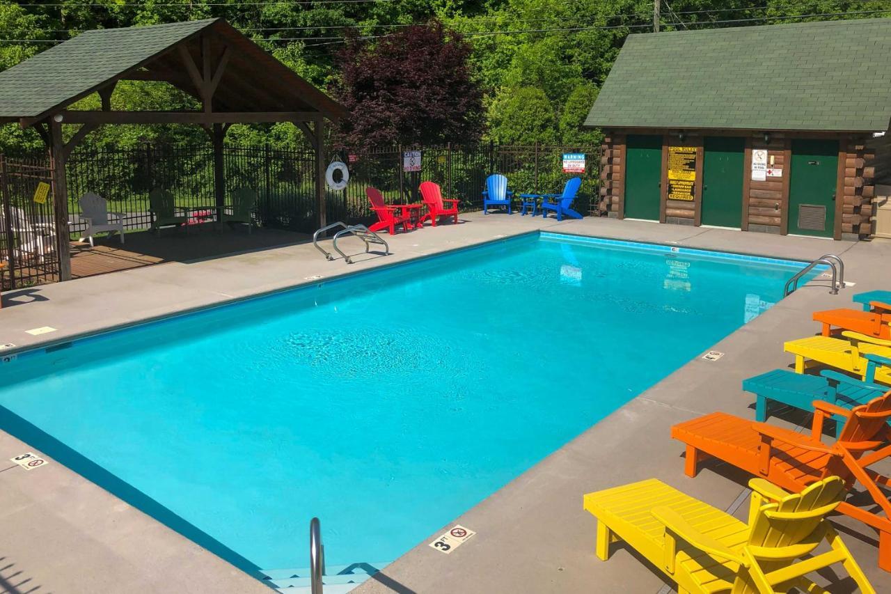Inviting Sevierville Cabin With Deck And Hot Tub! 外观 照片