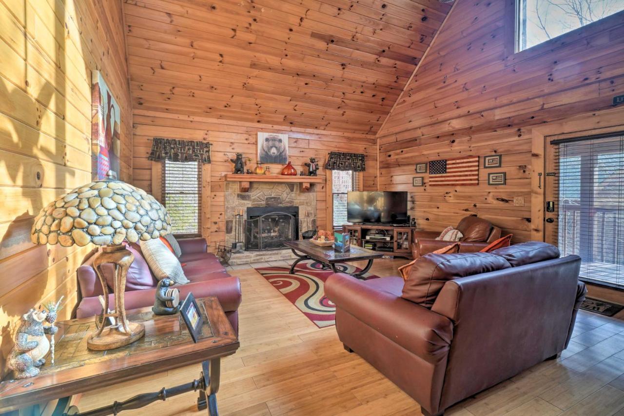 Inviting Sevierville Cabin With Deck And Hot Tub! 外观 照片