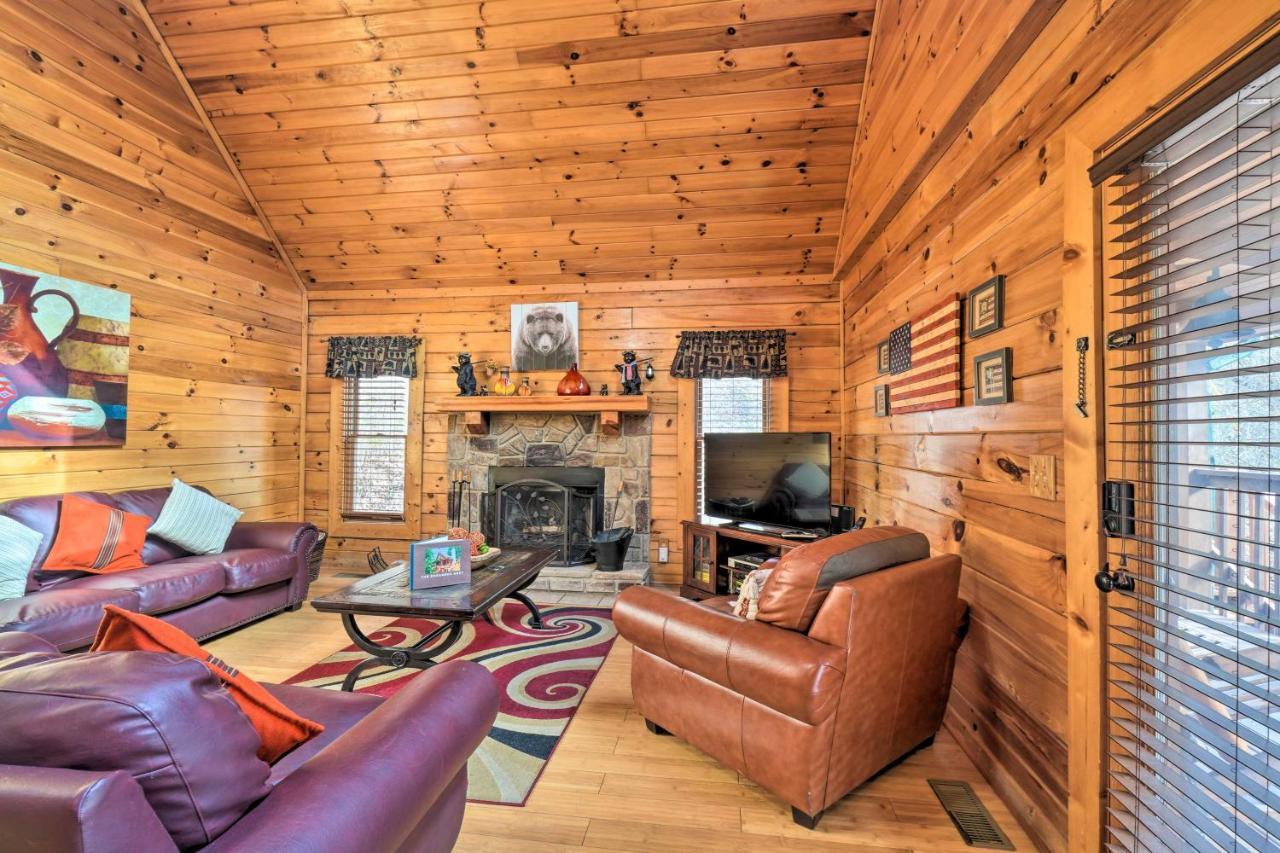 Inviting Sevierville Cabin With Deck And Hot Tub! 外观 照片