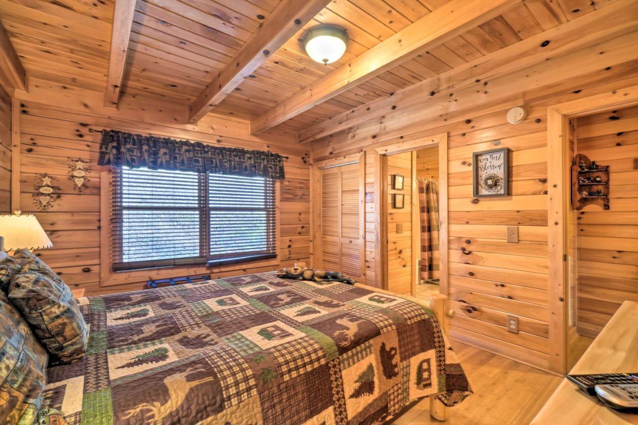 Inviting Sevierville Cabin With Deck And Hot Tub! 外观 照片